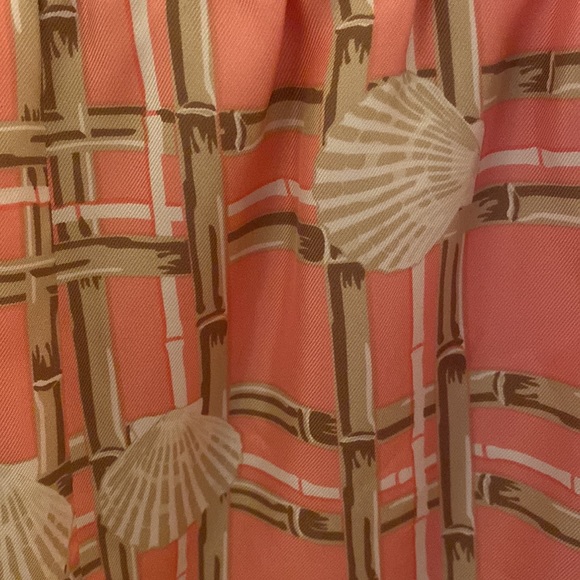 Vineyard vines shell skirt size 10. Perfect condition. - Picture 2 of 4